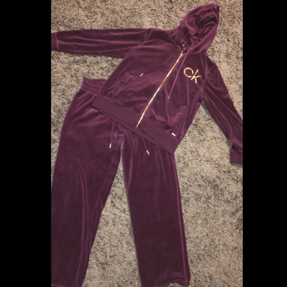Calvin Klein Sweatsuit!